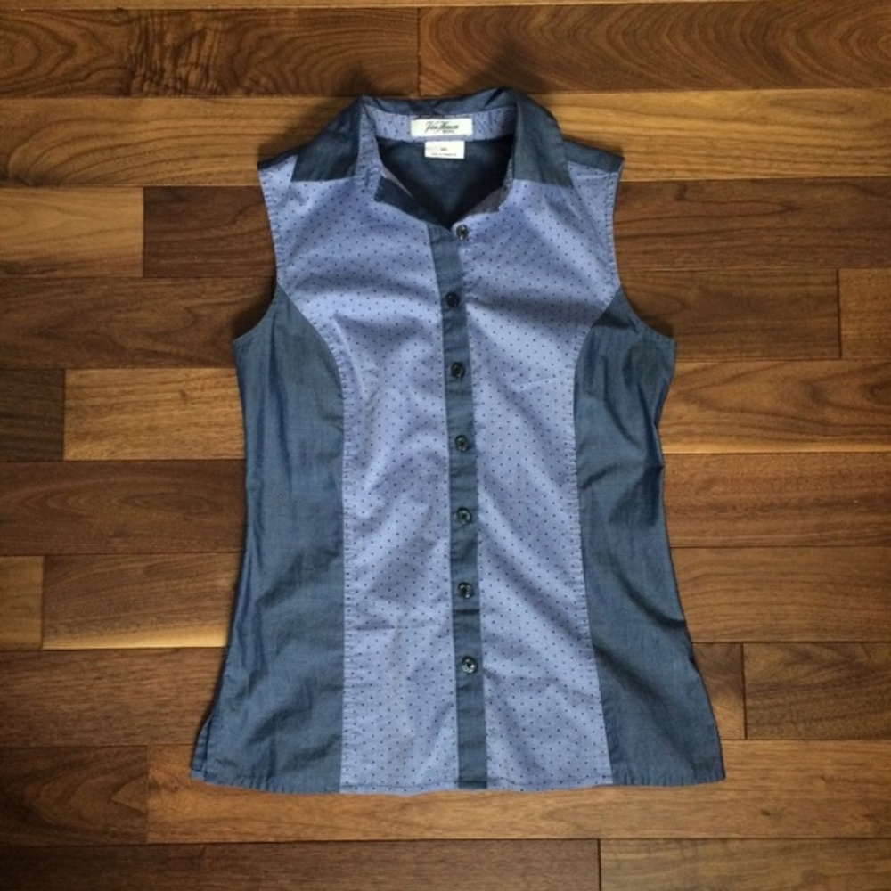 Van Heusen Sleeveless Two-Tone Button Down Blouse